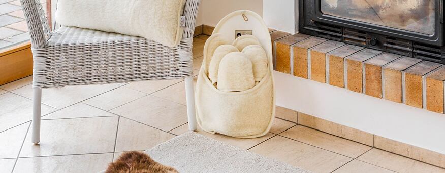 Slipper set for guests