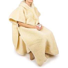 vlnene_tv_ponco_s_kapuci_prirodni_oveckarna_01