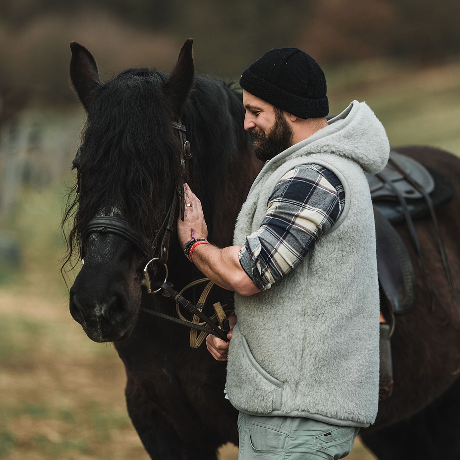 Hooded Wool Vest Light Grey