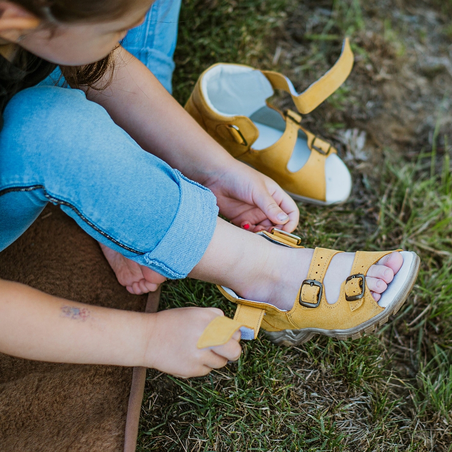 Kids’ leather sandals Zaza Yellow