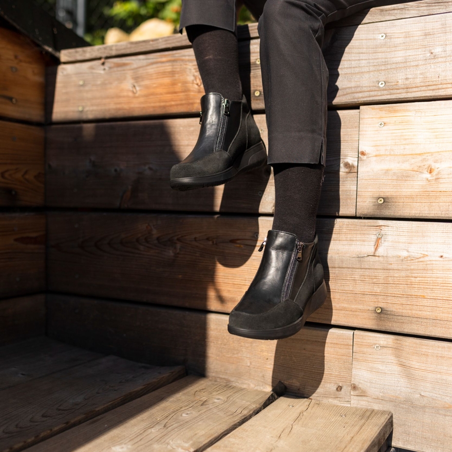 Women’s Marika Leather Ankle Boots with Zip Black