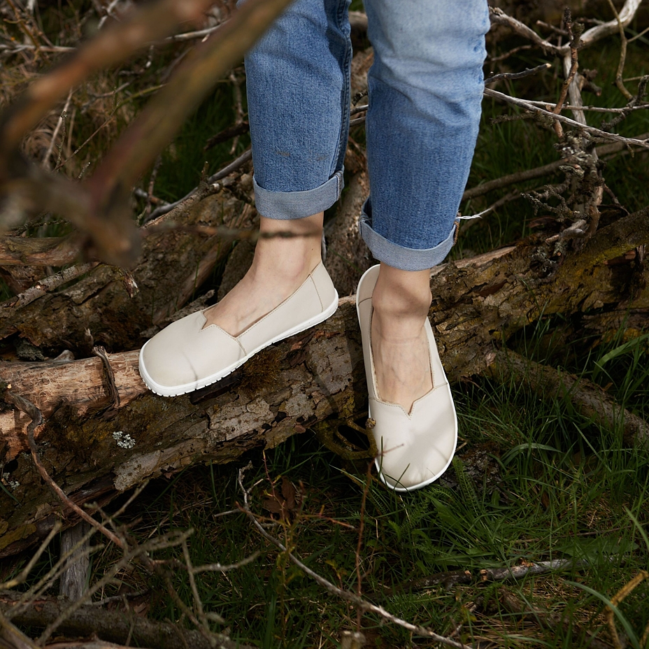 Women’s Odeta Barefoot Leather Ballerina Pumps with Sheep's Wool Beige