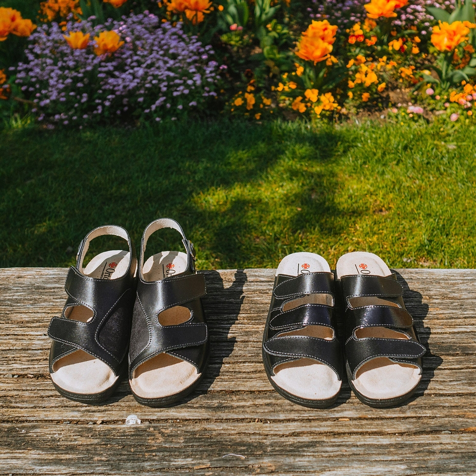 Women’s Sona Leather Sandals for Feet with Bunions Black