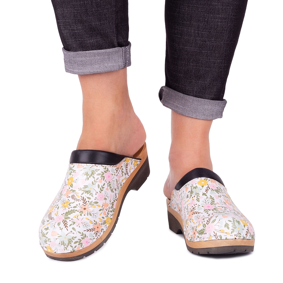 Women's orthopedic clogs with rubber sole Flowers