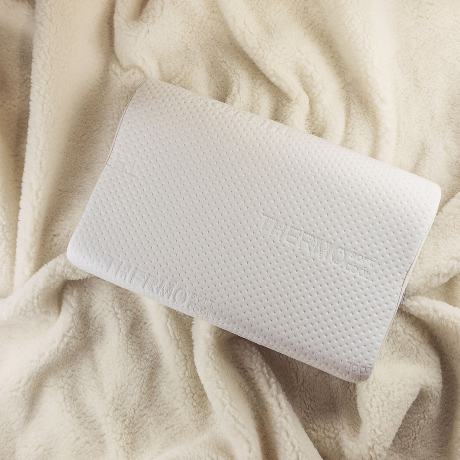 Anatomical memory pillow for back sleepers