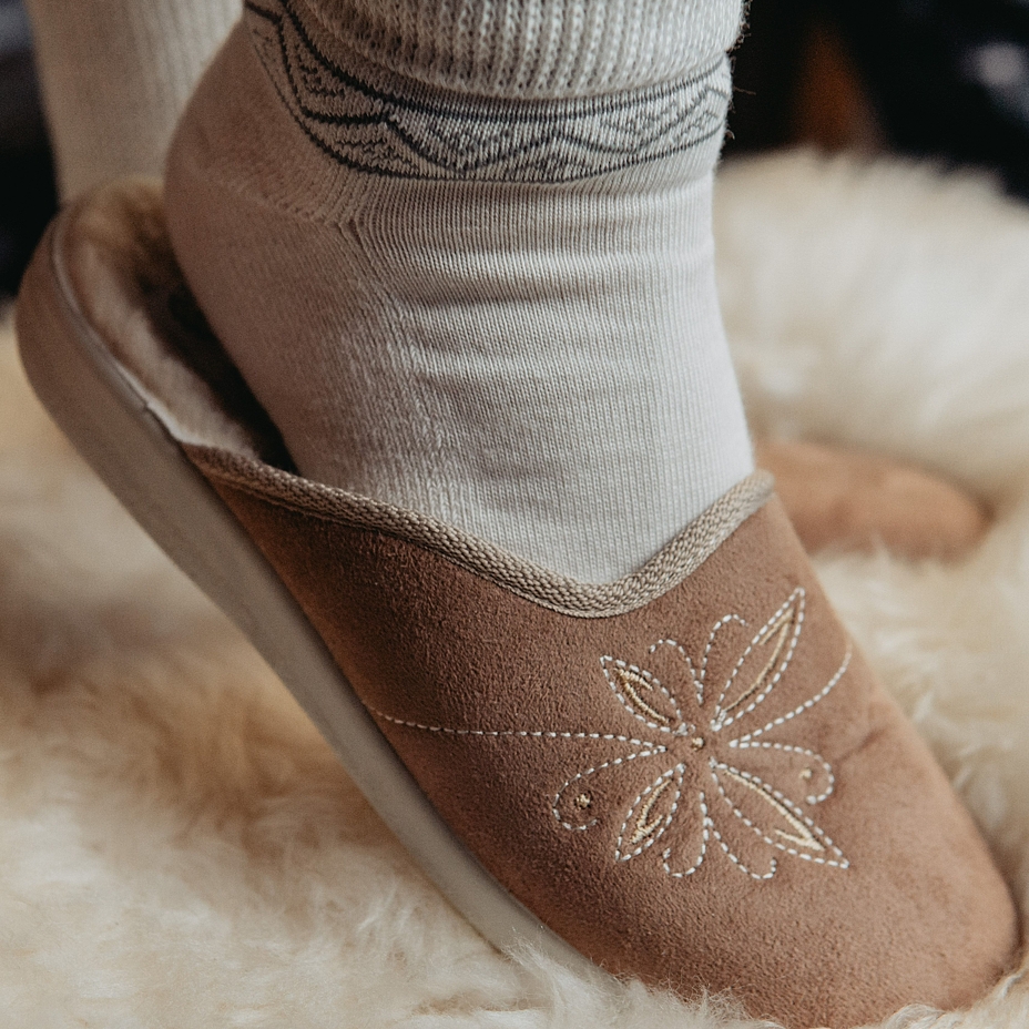 Women's Comfort Slippers with Wool lining Beige