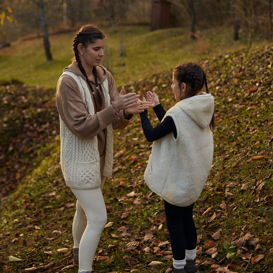 Kids’ Hooded Wool Vest Natural