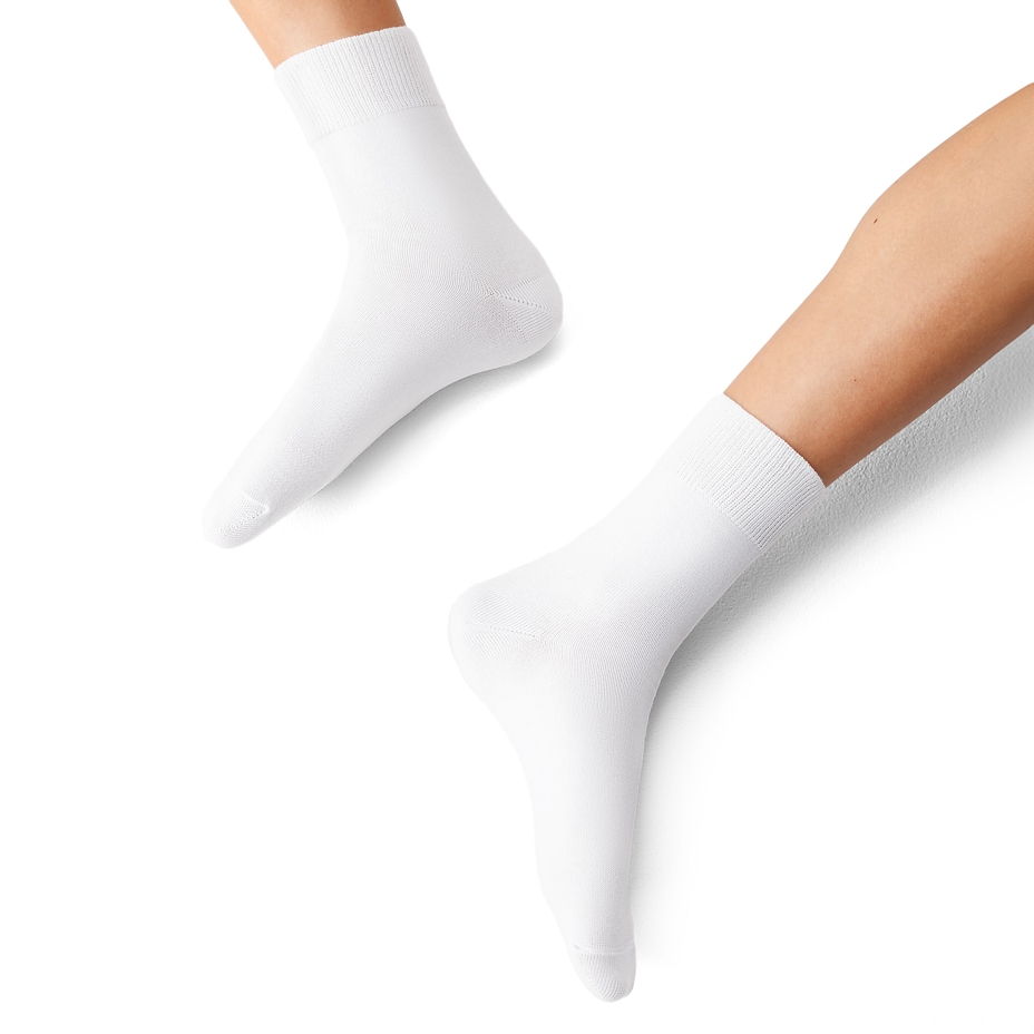 Loose Top Cotton Socks White