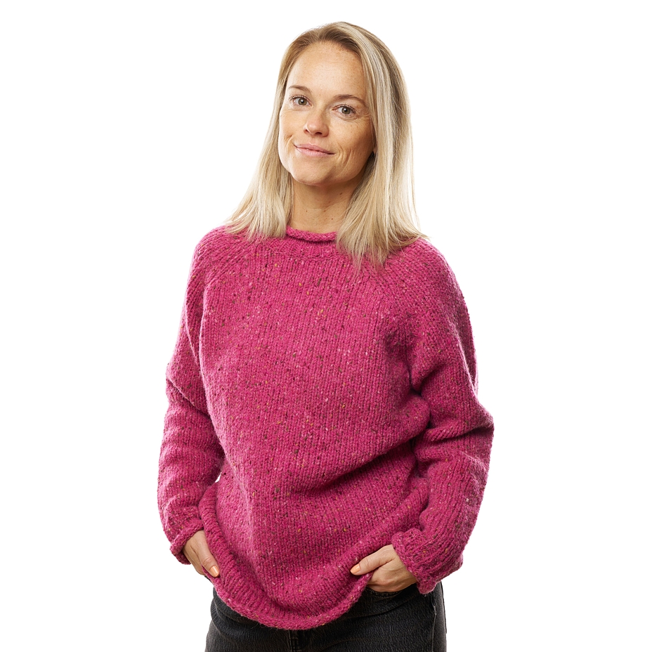 Women's wool sweater pullover pink