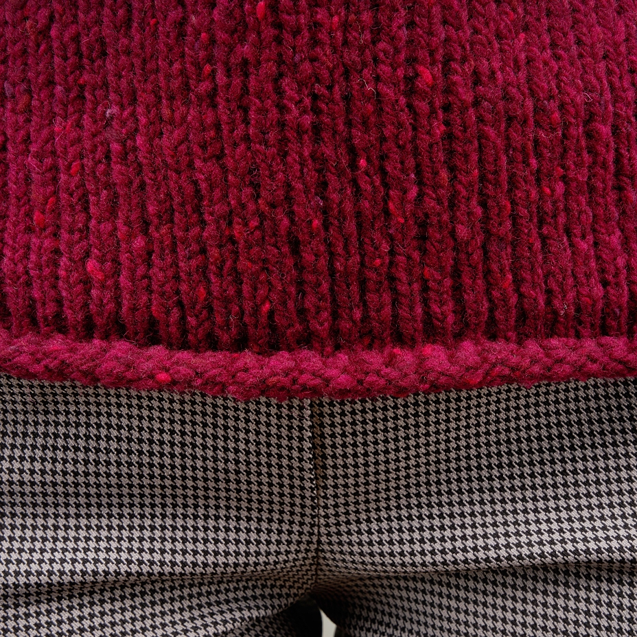 Women's wool sweater pullover red