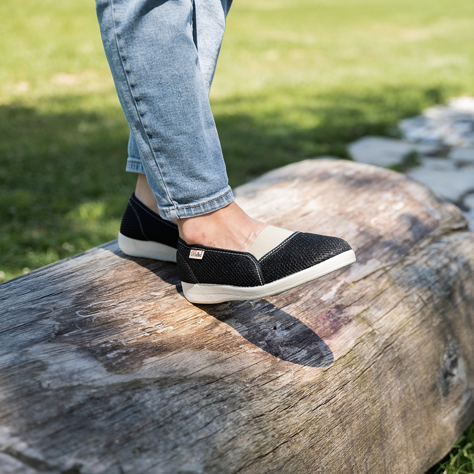 Women's comfort ballerinas Black and White