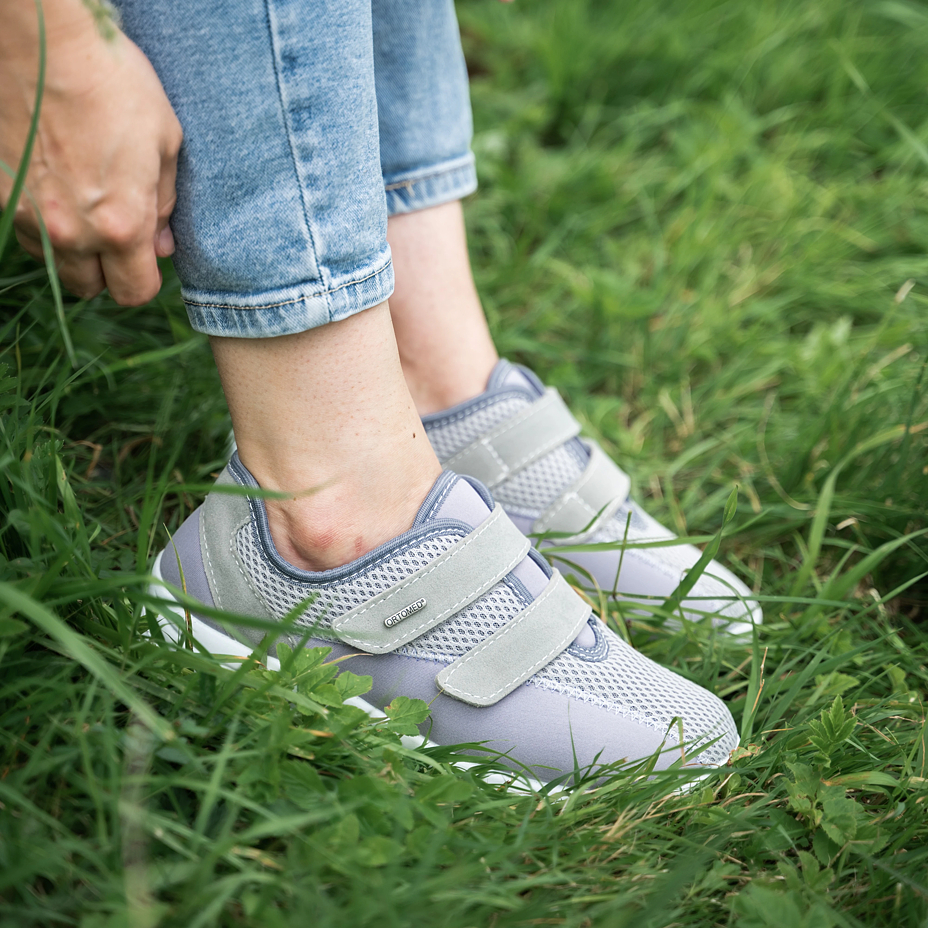 Women's breathable velcro sneakers with gel insole Gray