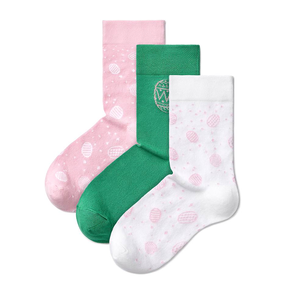 Colorful set of cotton socks in a box pink