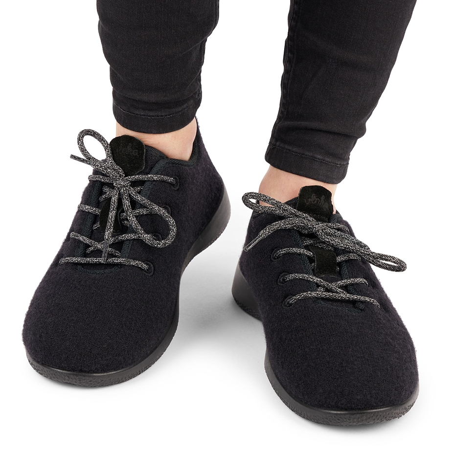 Vlnka Wool Trainers Black