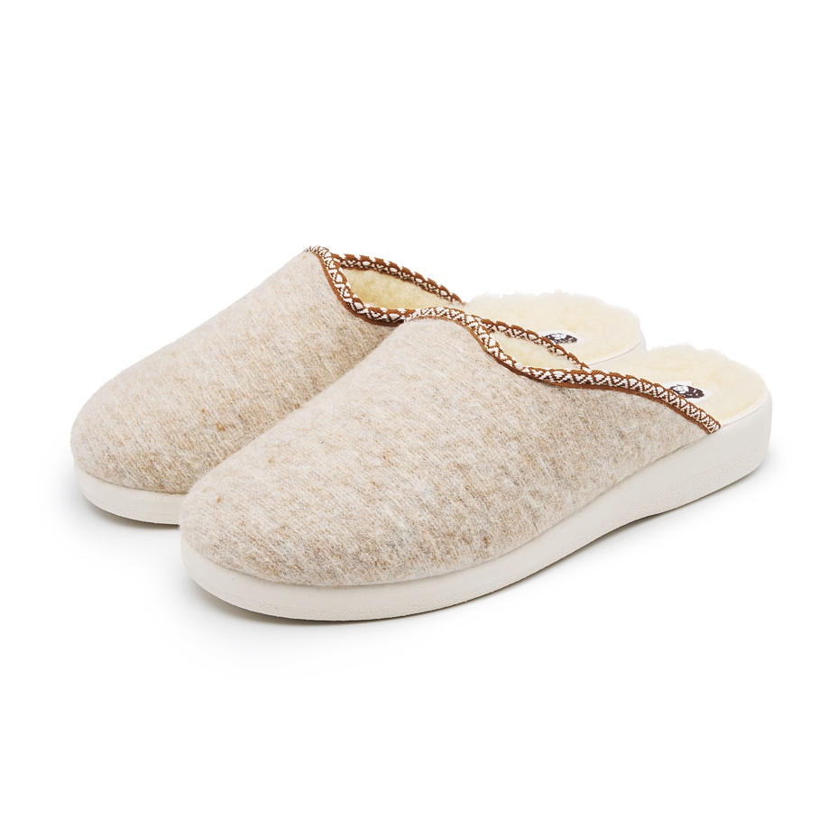 Women’s Wool Slippers Beige