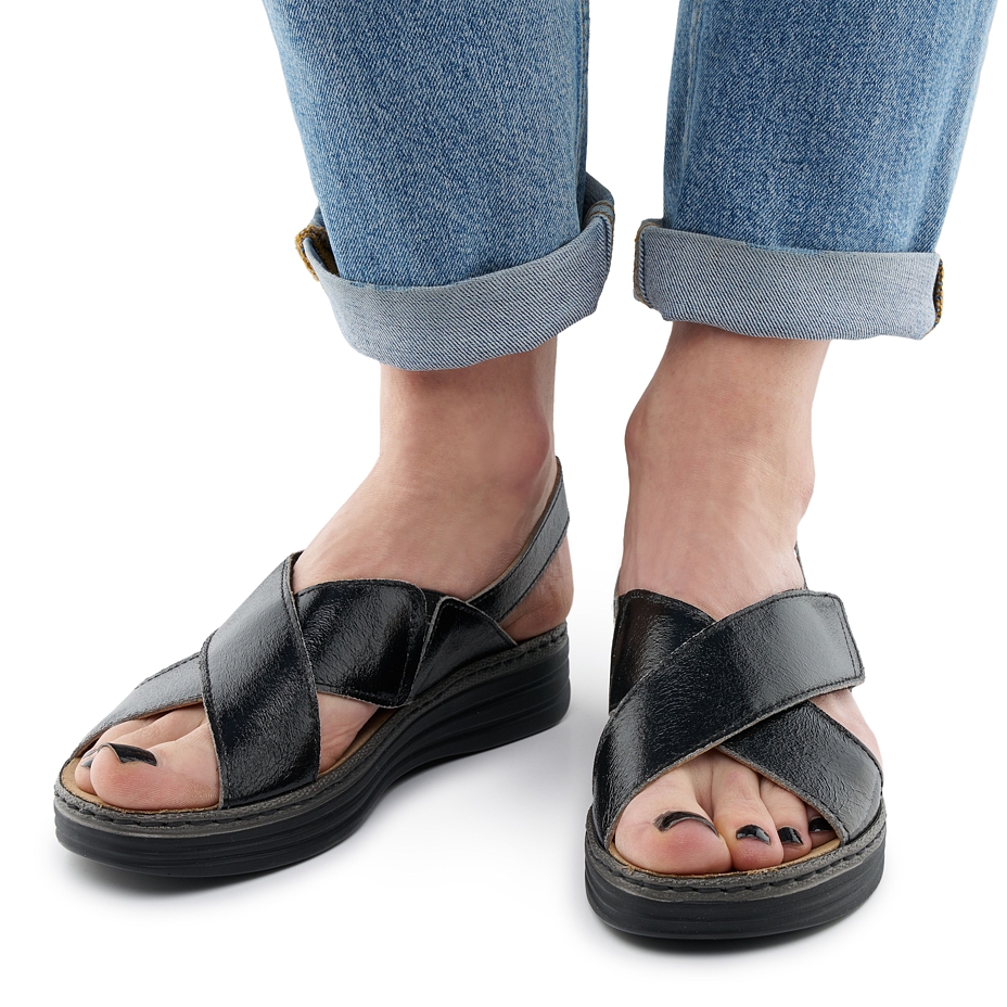 Women’s Darina Leather Sandals Black