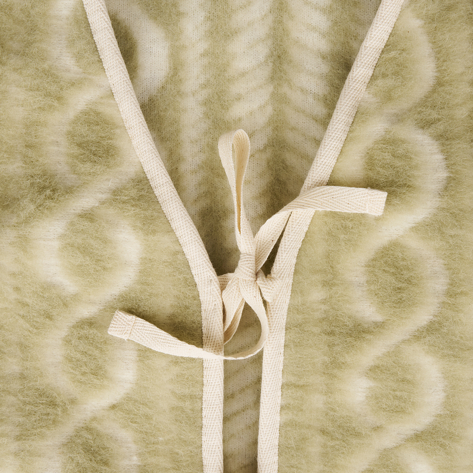 Women's wool crop vest for tying green