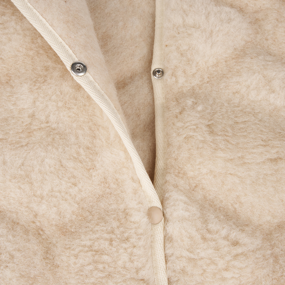 Women's wool vest with raised pattern beige