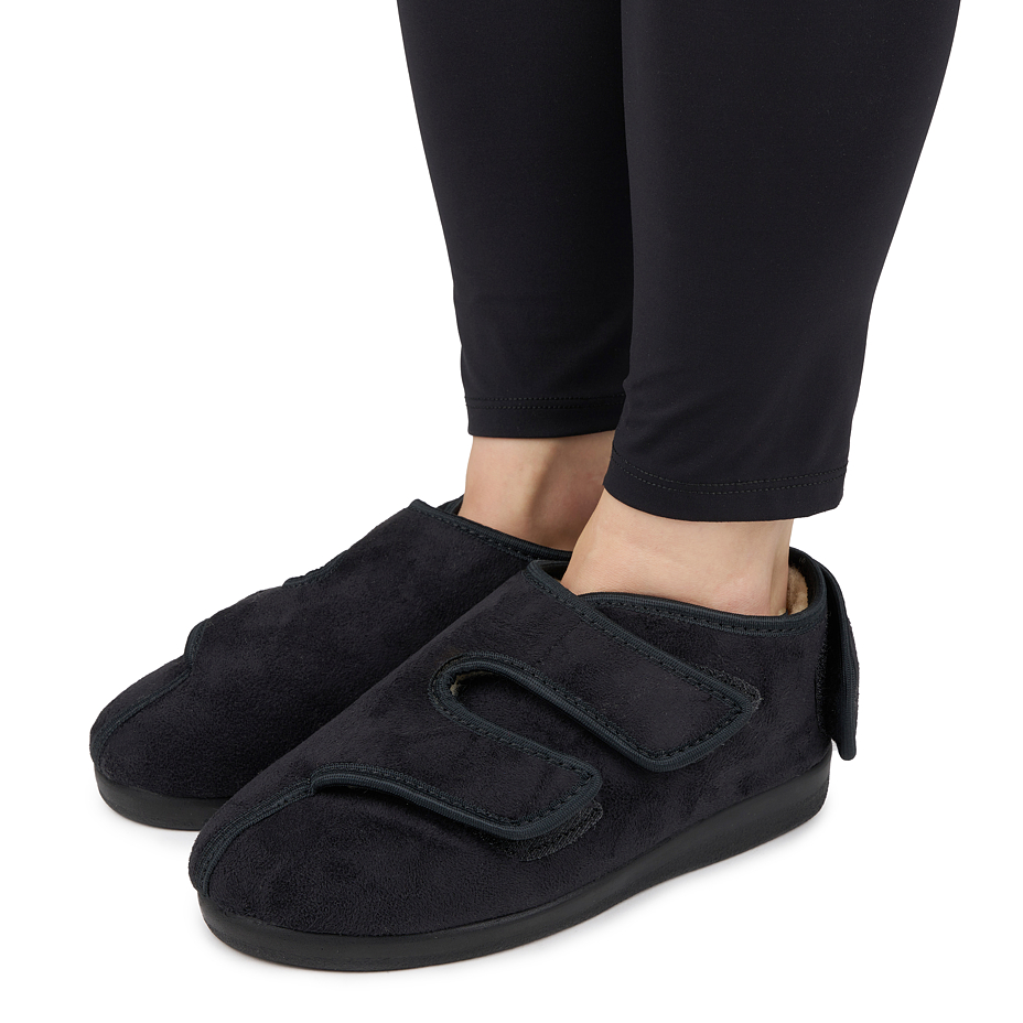 Women's insulated bandage shoes with sheep wool Velcro black