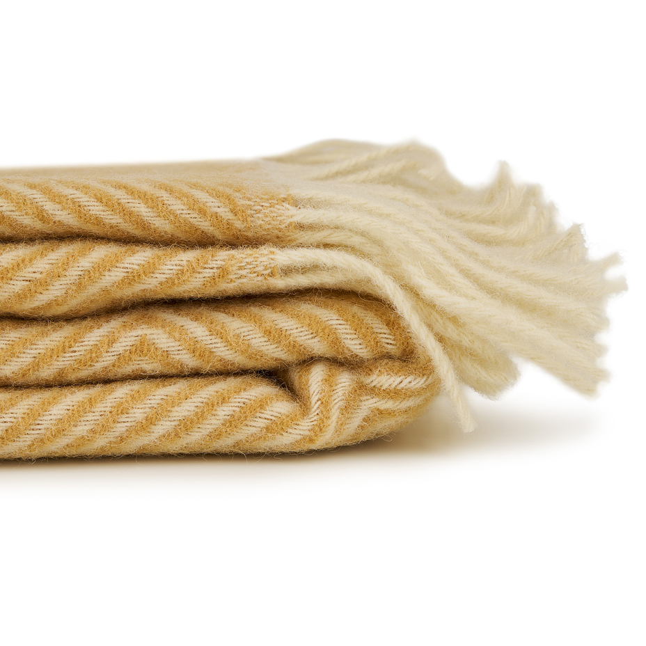 Sheep wool blanket diamond yellow