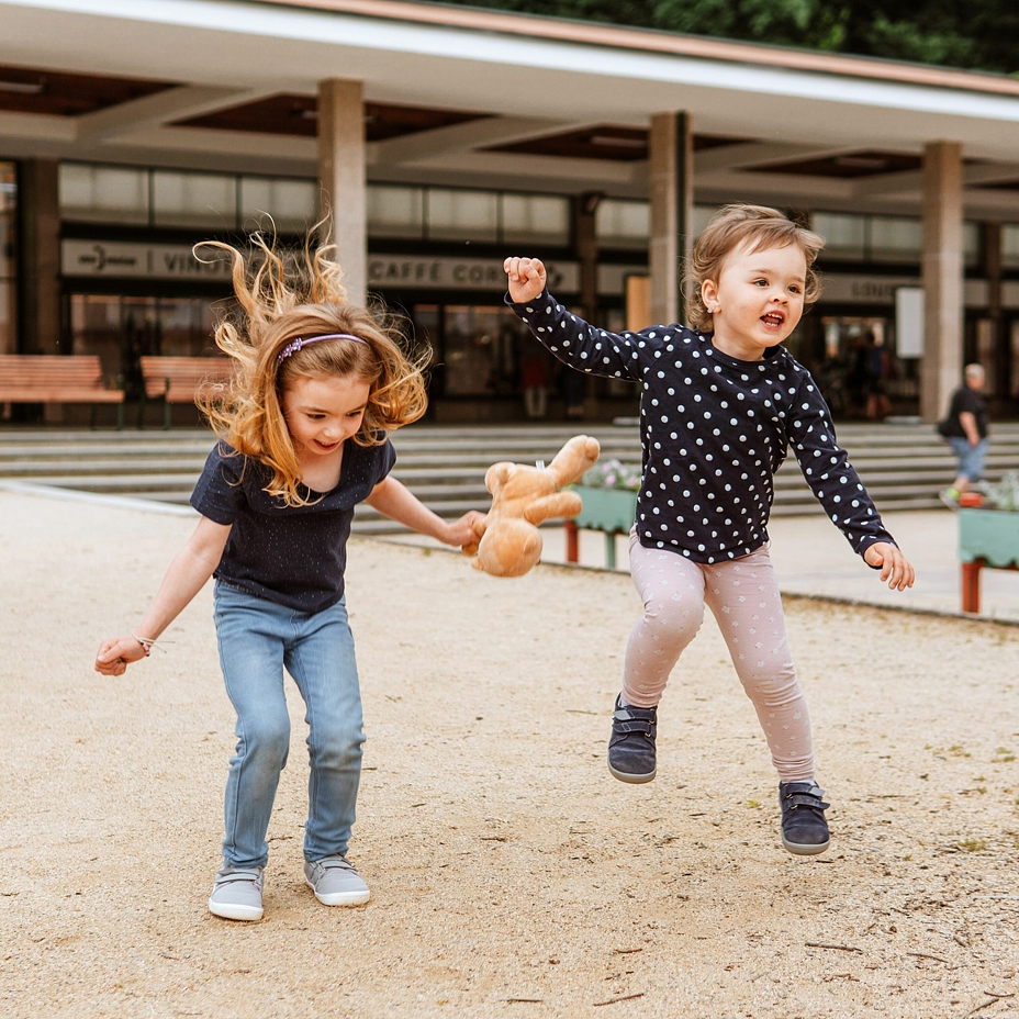 Kids’ barefoot leather velcro sneakers Beda Blue