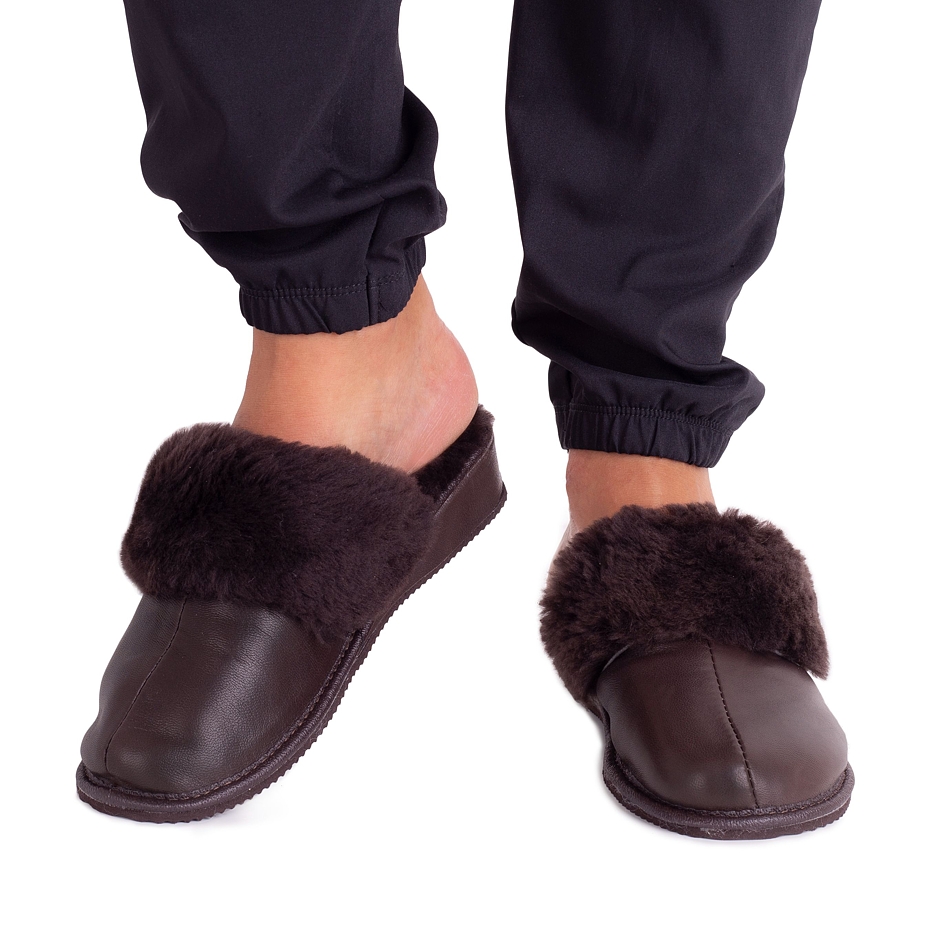 Women's leather wedge slippers with sheep wool Dark brown