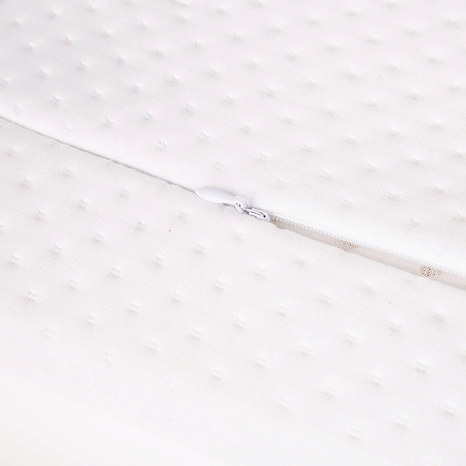 Anatomical memory pillow for back sleepers