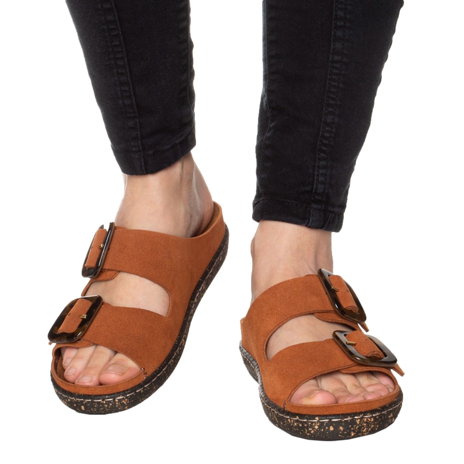 Women’s Gabriela Leather Slip-on Shoes Brown