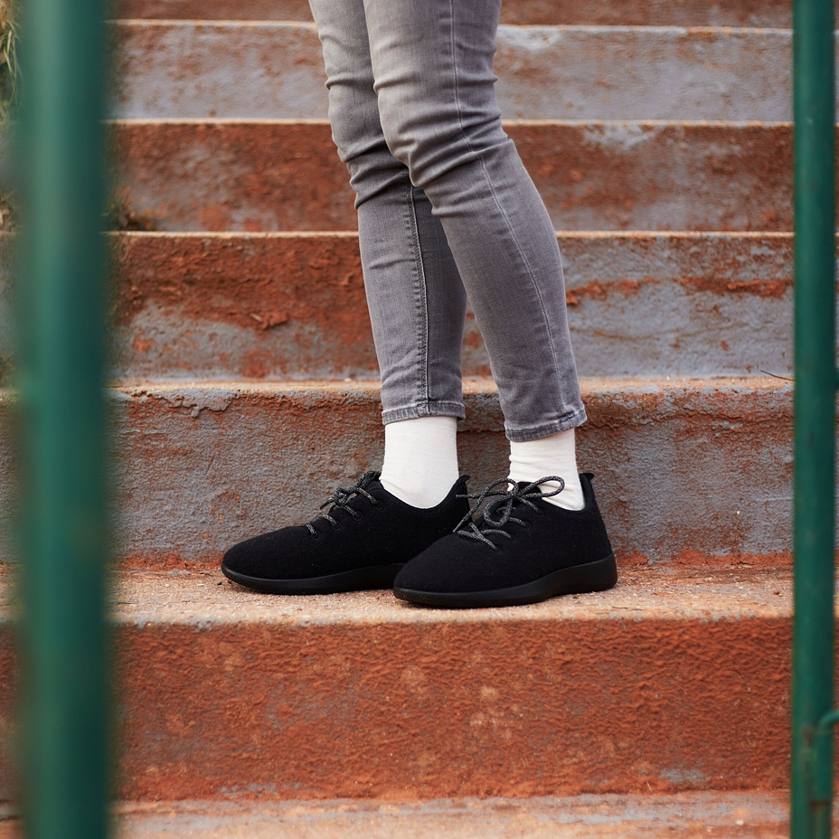 Vlnka Wool Trainers Black