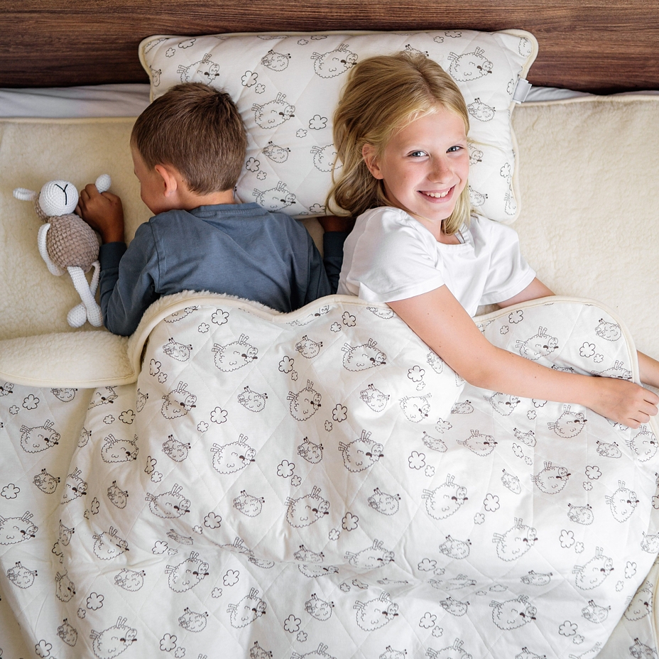 Vlnka Double-Layer Wool Blanket with Cotton Backing