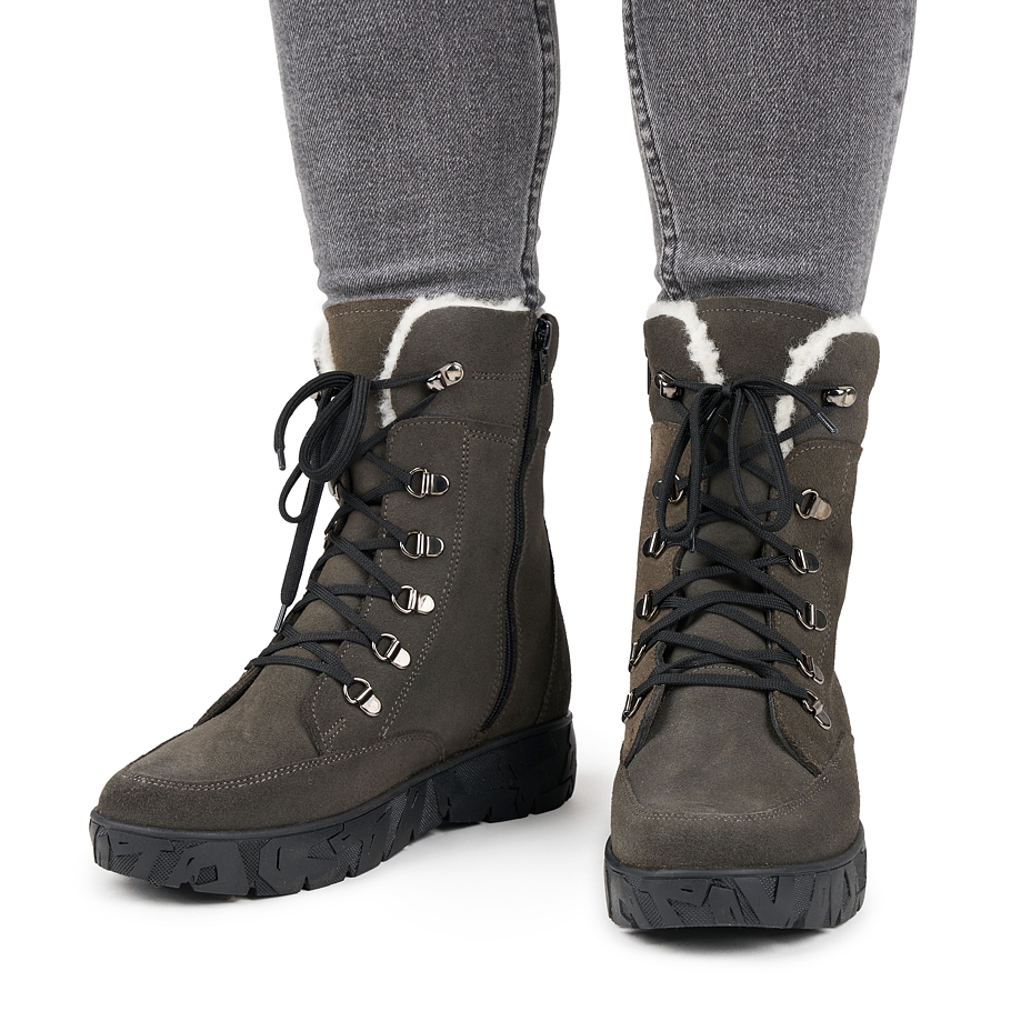 Women's Leather Winter Boots with Sheep Wool Magdalena Gray
