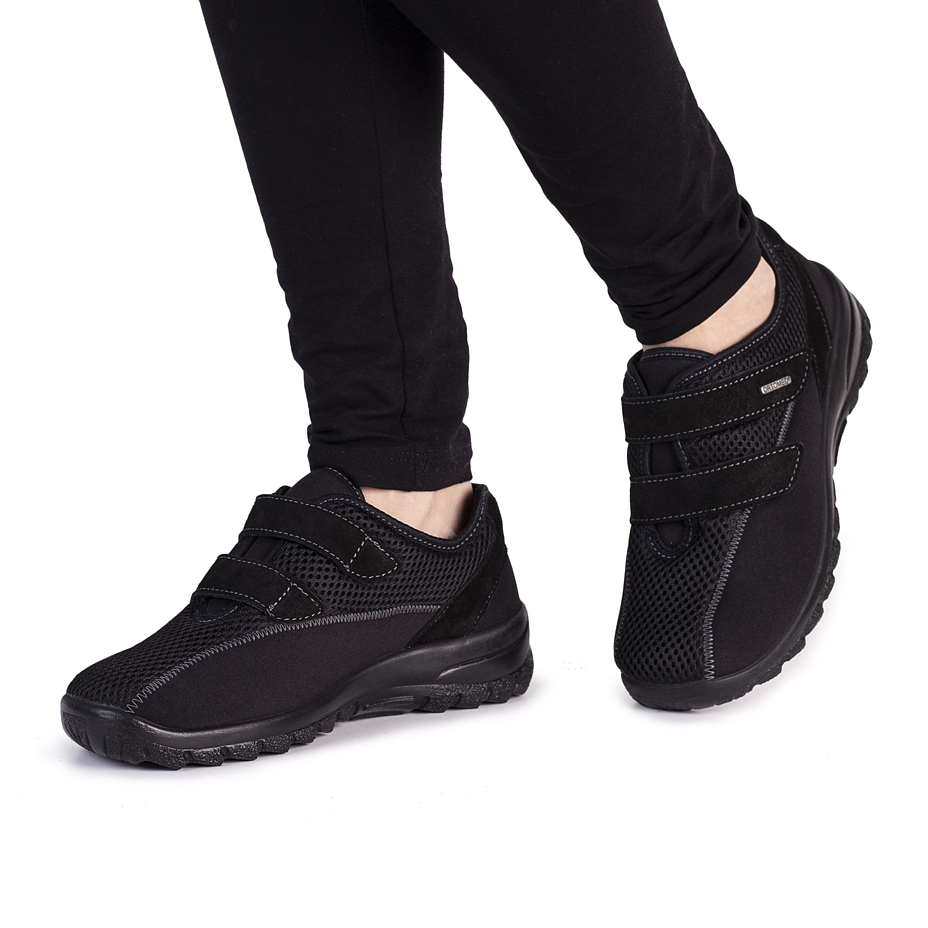 Women's breathable orthopedic sneakers with velcro Black