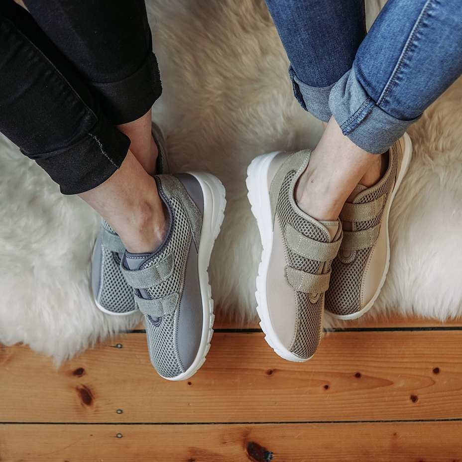 Women's breathable velcro sneakers with gel insole Gray