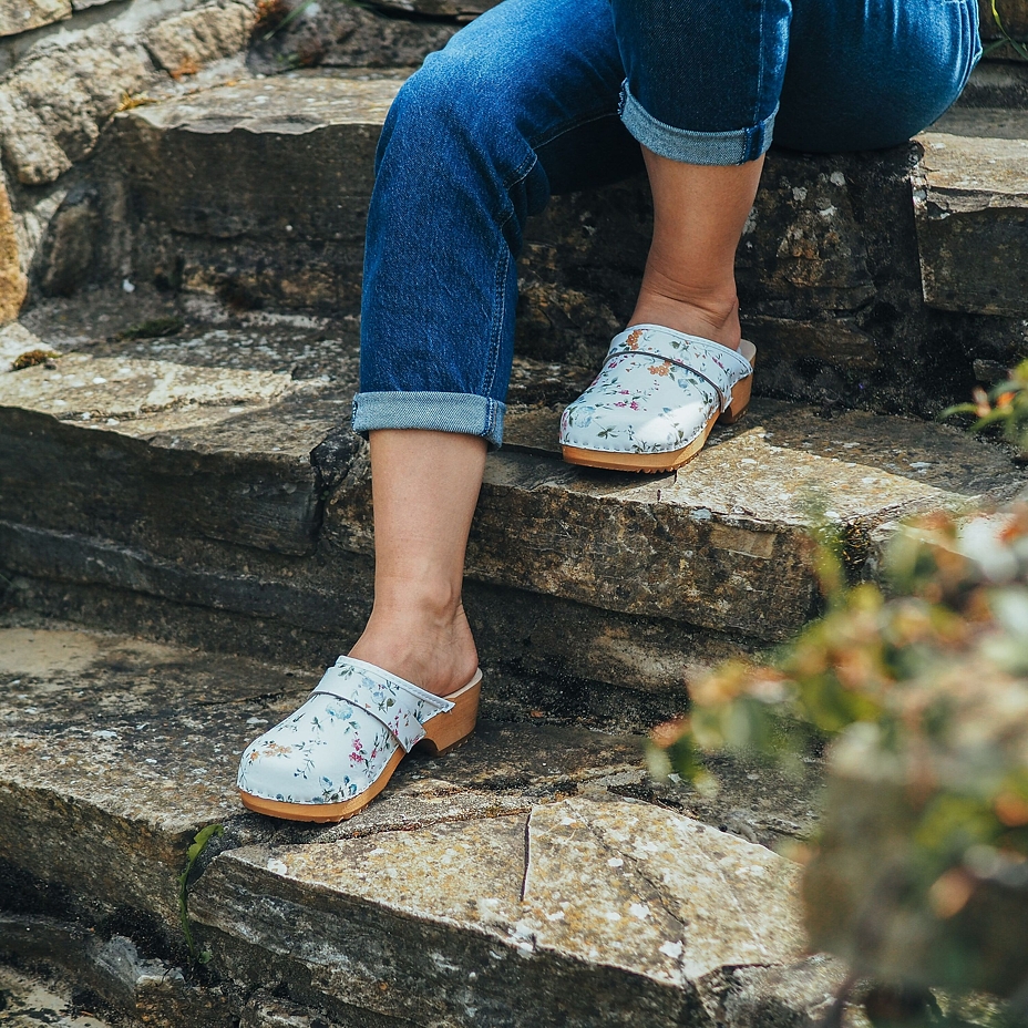 Women's Anatomic Clogs Blossom White