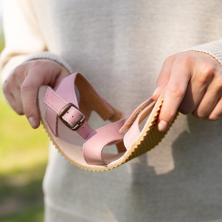 Women's barefoot leather sandals Johana pink
