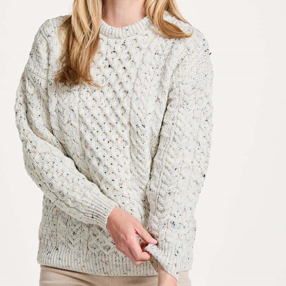 Women's Merino wool sweater with traditional pattern cream