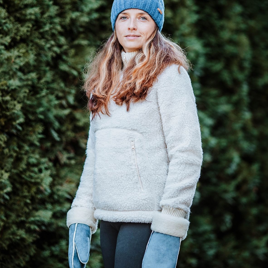 Wool velour mittens Blue