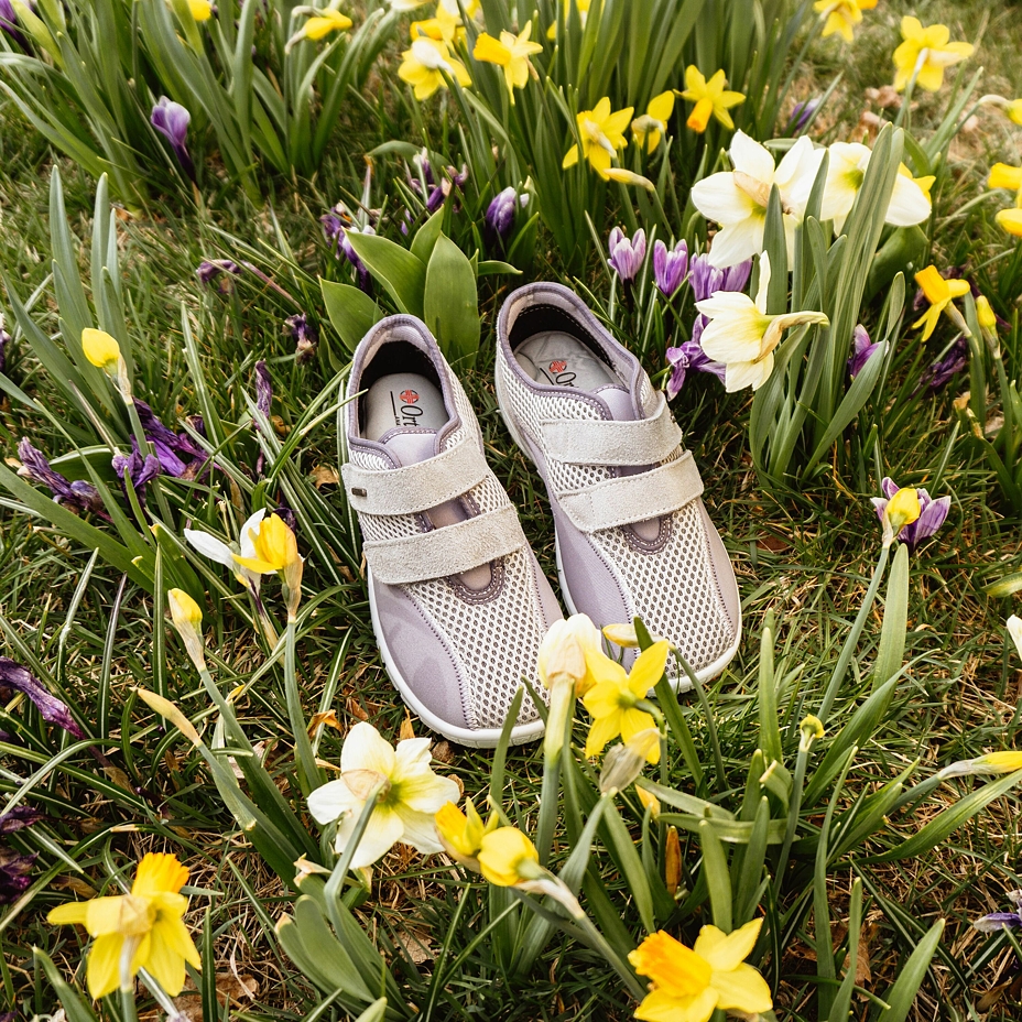Women's breathable velcro sneakers with gel insole Gray