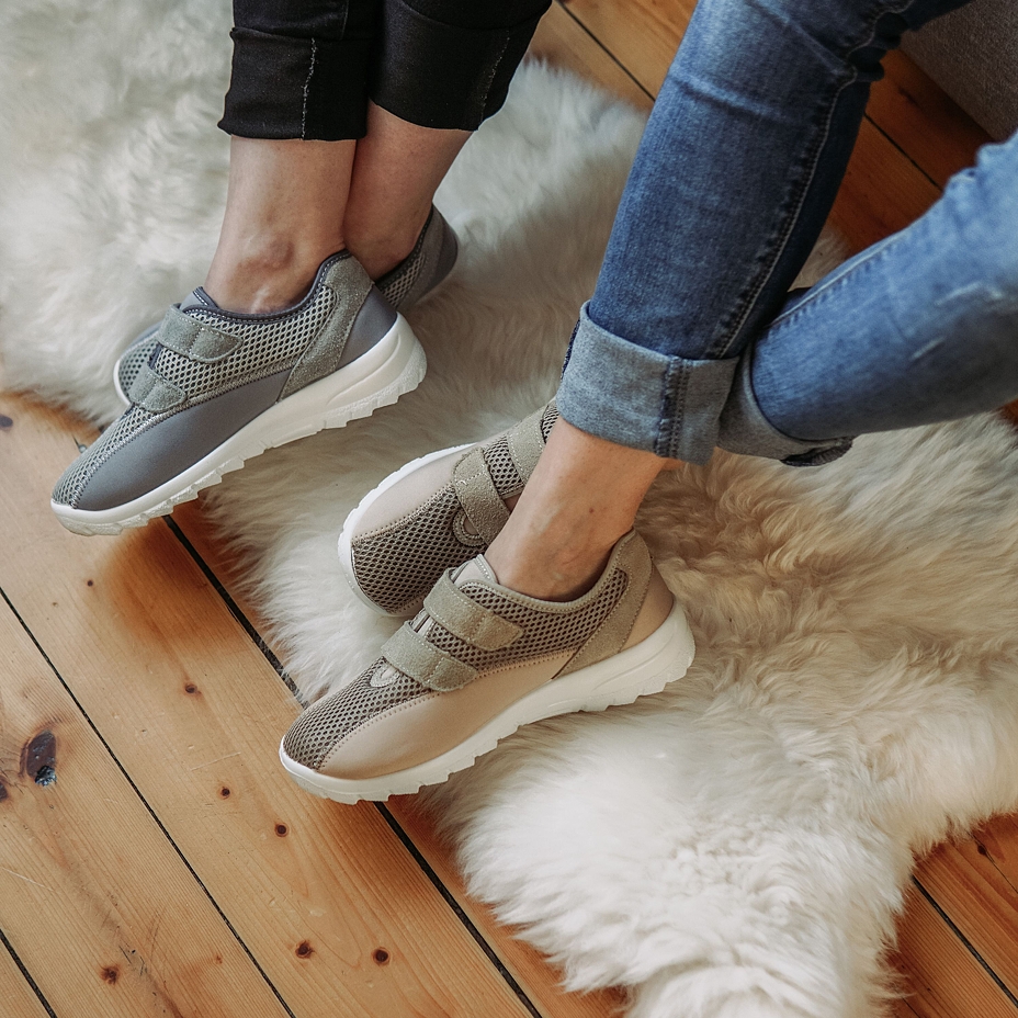 Women's breathable velcro gel sneakers Beige