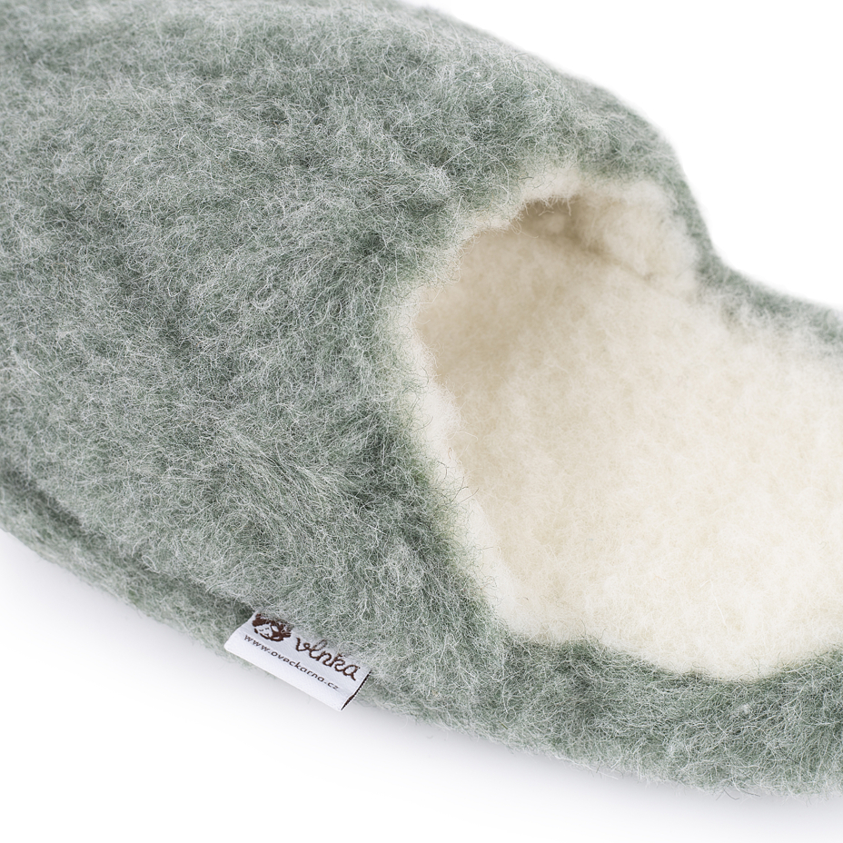 Wool TV slippers Green