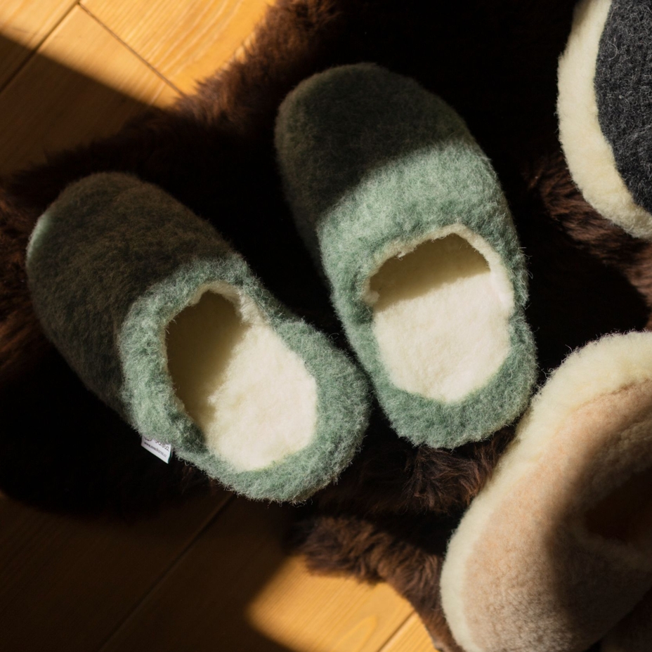 Wool TV slippers Green