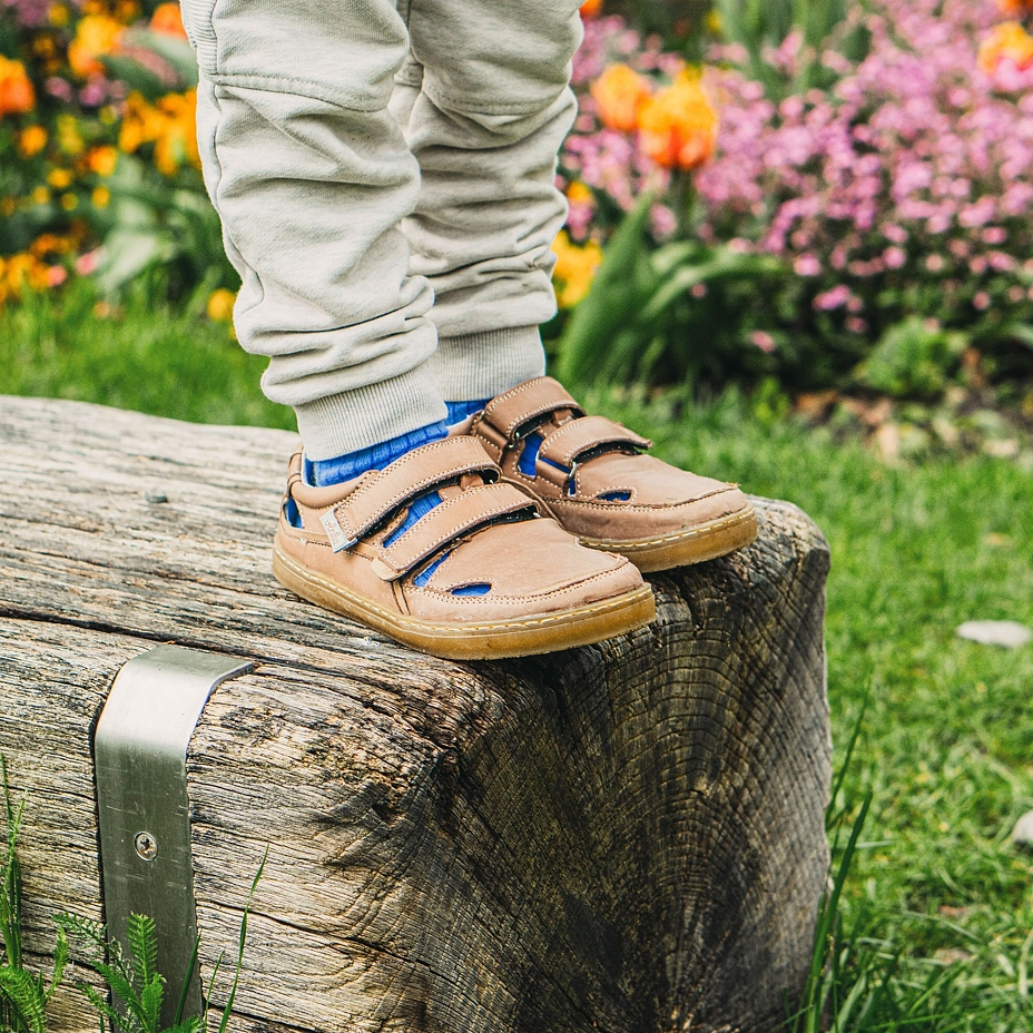 Kids’ Oly Barefoot Leather Trainers with Velcro Brown