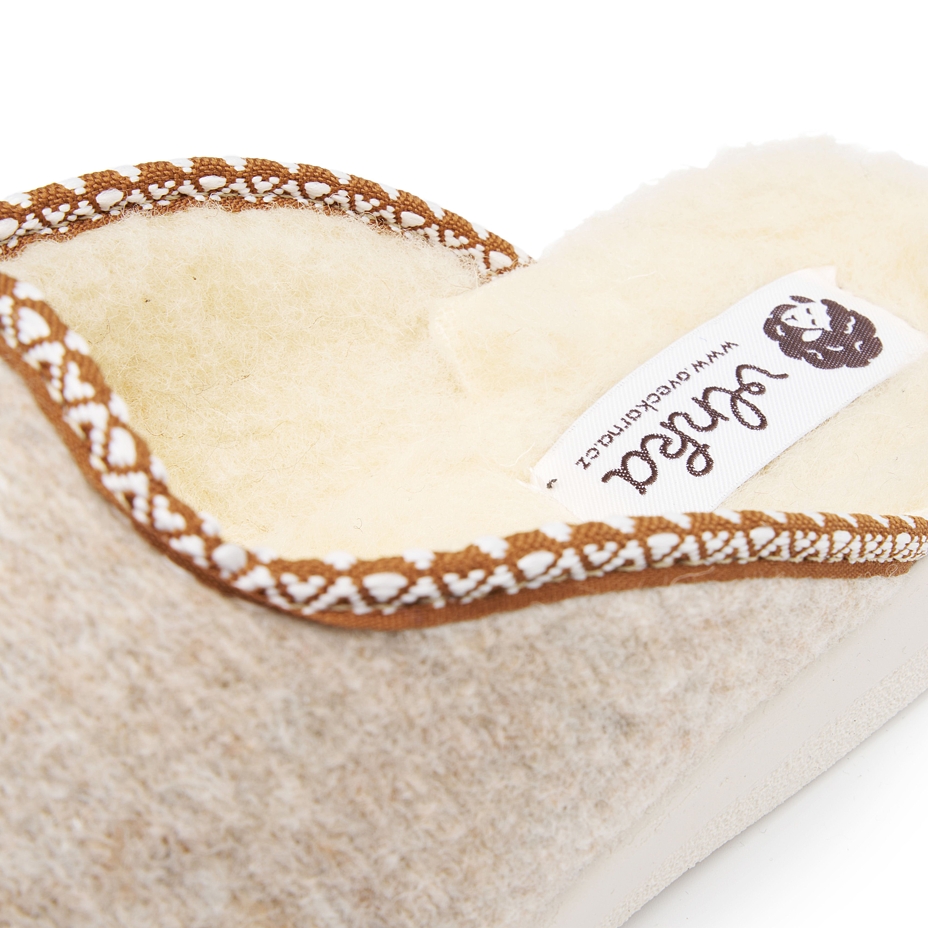 Women’s Wool Slippers Beige