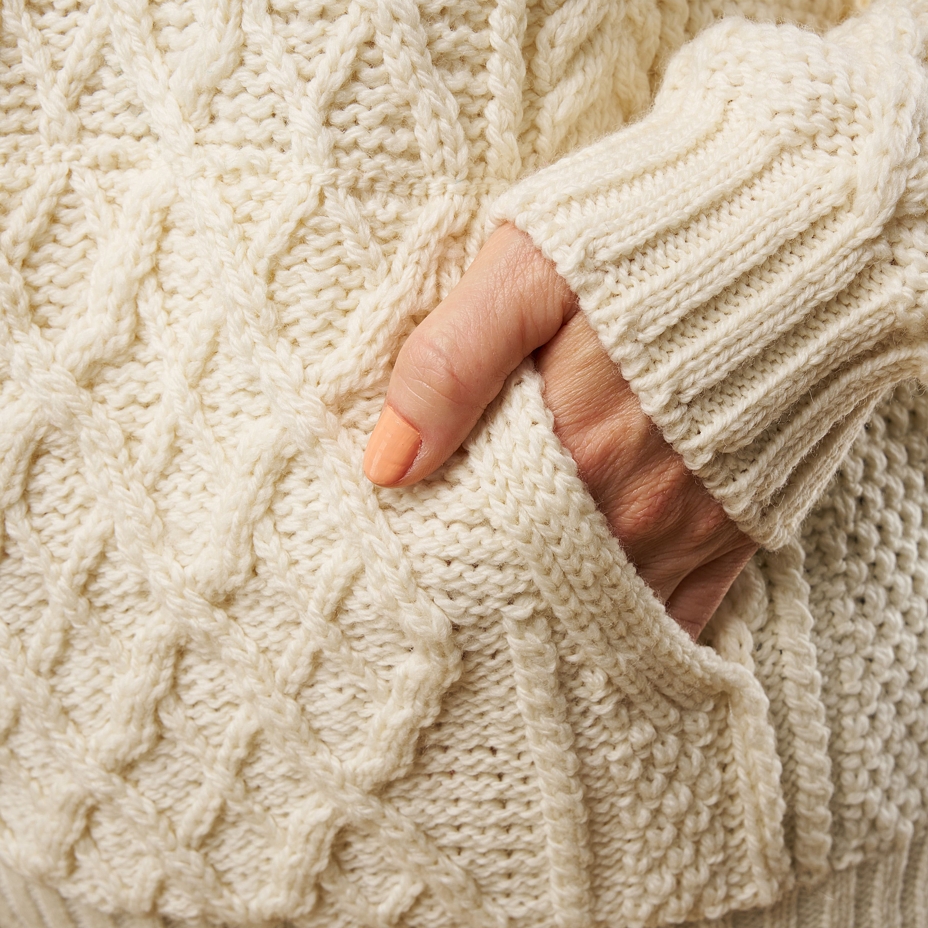 Women's Wool Turtleneck with Pocket Supersoft Merino Natural