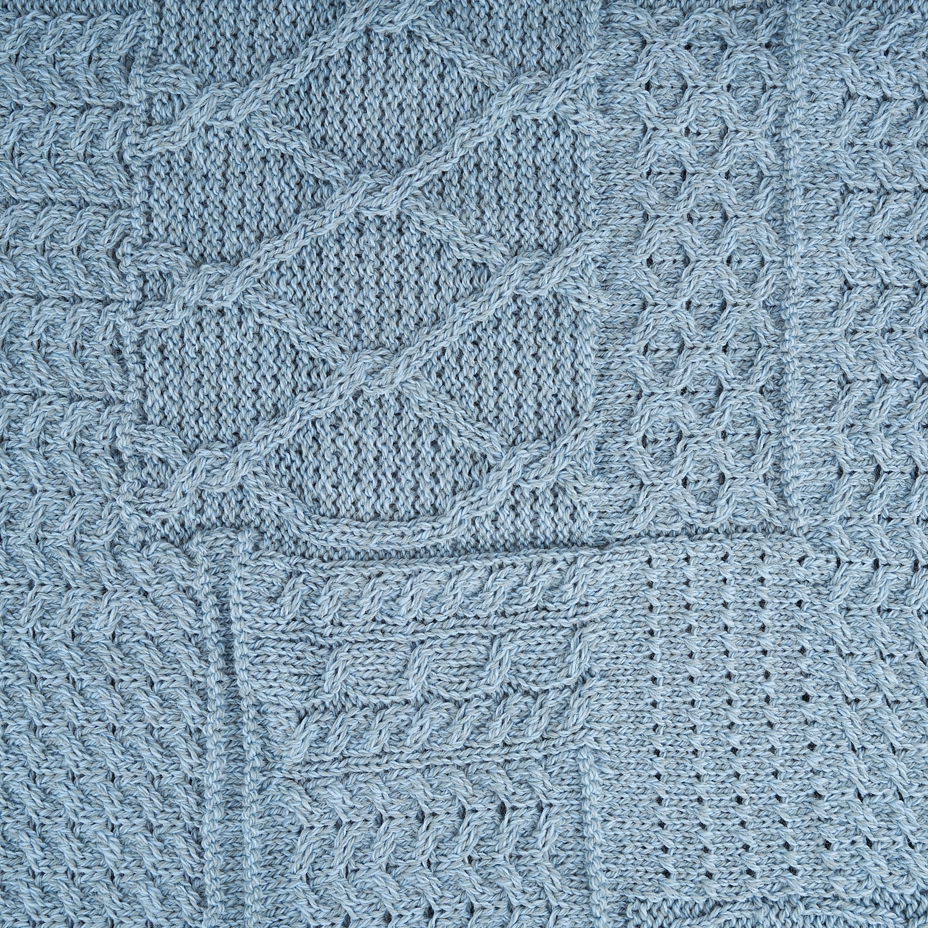 Merino wool knitted blanket blue