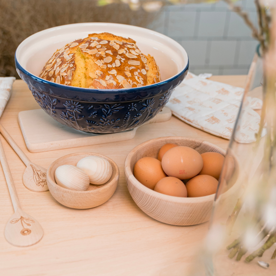 4 wooden Easter eggs to decorate