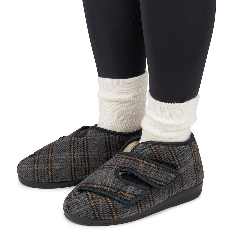 Women's insulated bandage shoes with sheep wool Velcro checkered gray
