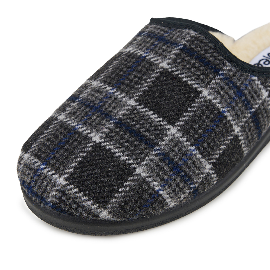 Two-pack of men's comfort slippers with Merino sheep wool
