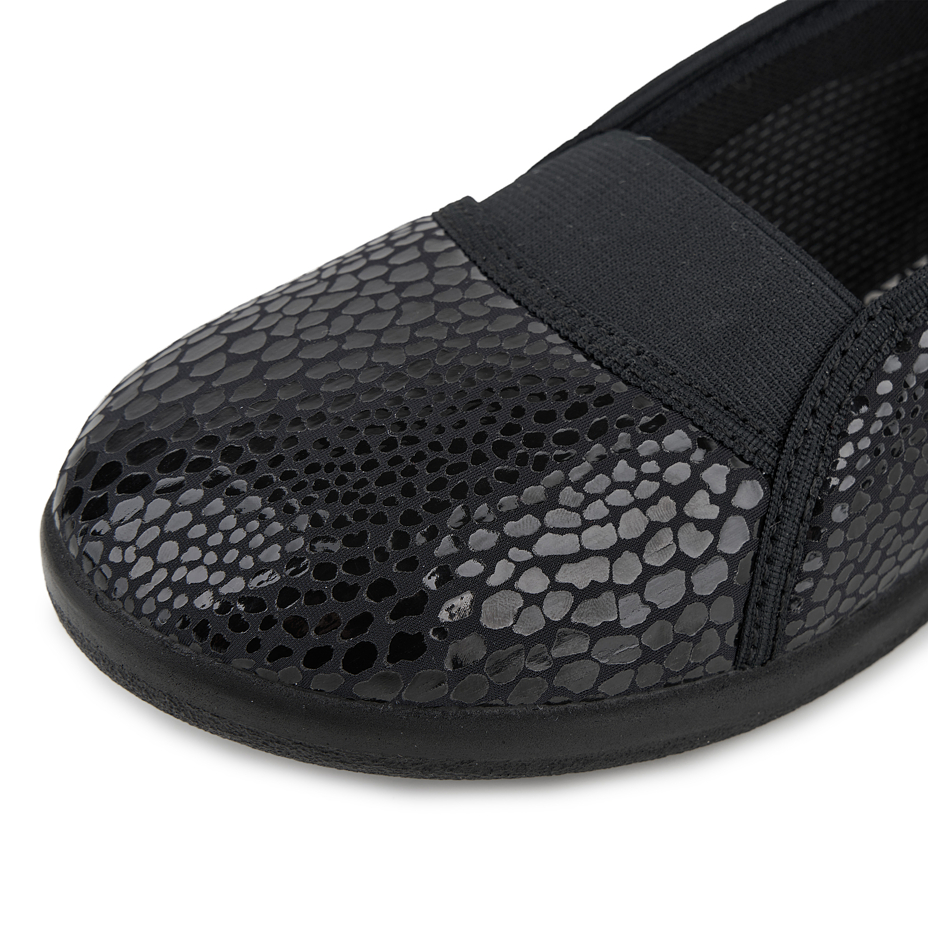 Women's wide ballerina flats with elastic instep black