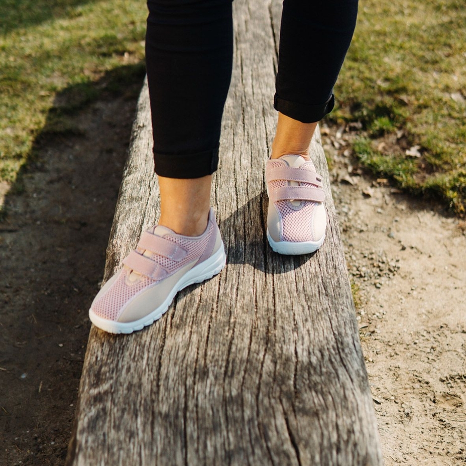 Women's breathable orthopedic sneakers with velcro Pink
